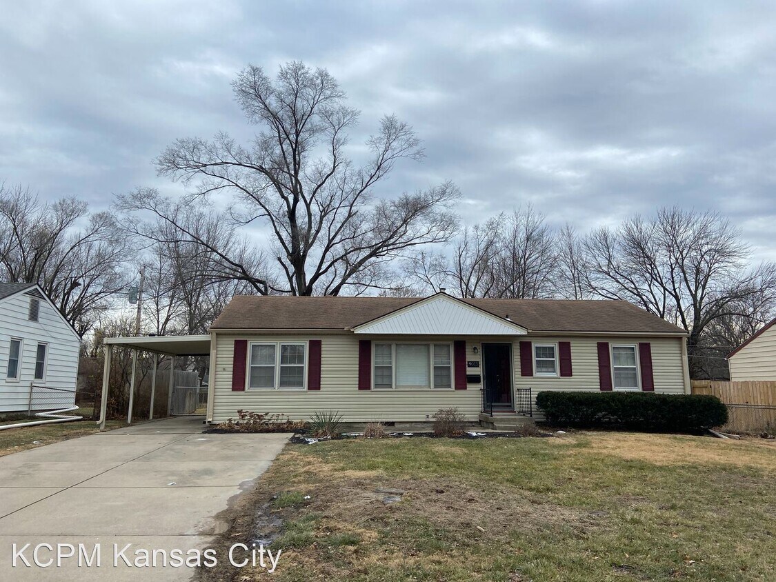 Primary Photo - 3 br, 1.5 bath House - 9015 E 73rd Street
