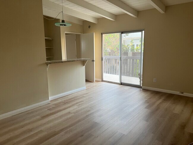Main living - 2207 Clark Ln