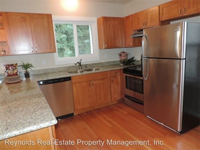 Building Photo - 3 br, 2 bath House - 515 18th Ave SE