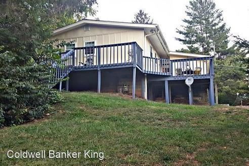 Foto del edificio - 3 br, 2 bath House - 66 Larchmont Rd