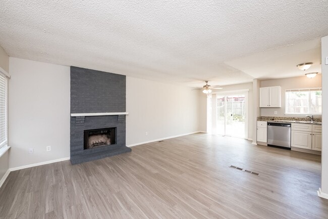 Building Photo - 4142 S Laredo Way