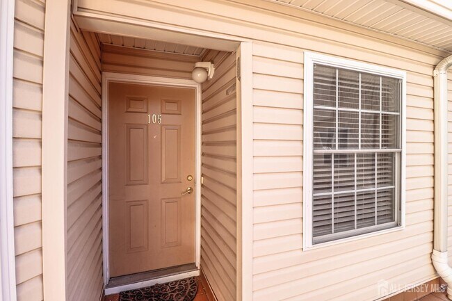 Foto del edificio - 105 Adamecs Way