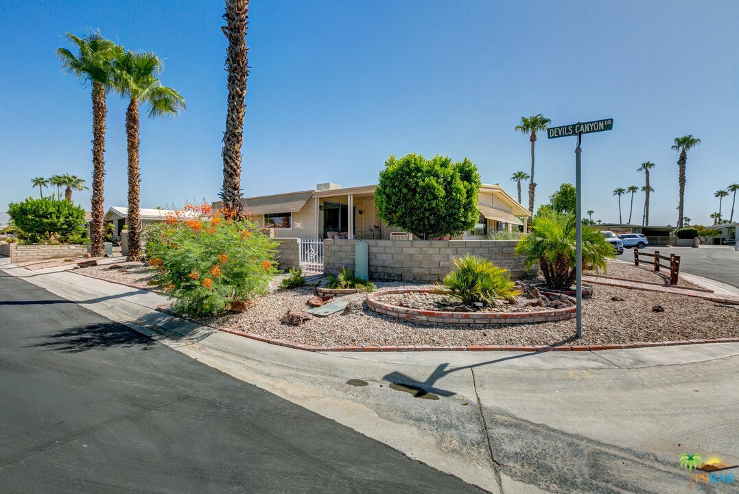Primary Photo - 73070 Ridge Cir