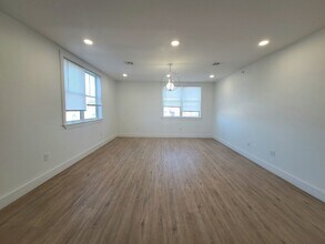 Building Photo - 205 Mt Vernon Ave