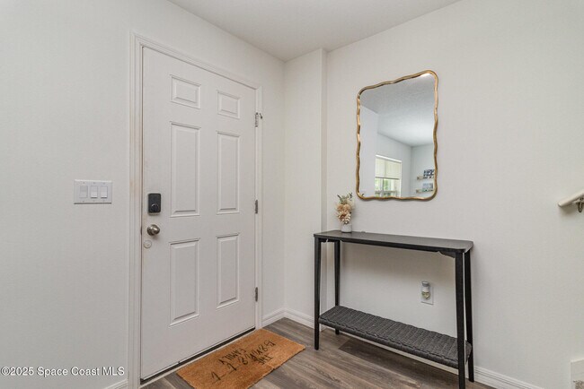 Building Photo - 1043 Corbin Cir SW