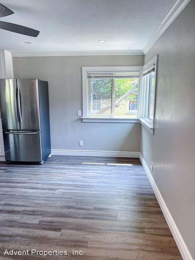 Building Photo - 2 br, 1 bath House - 8000 Hillmont Dr