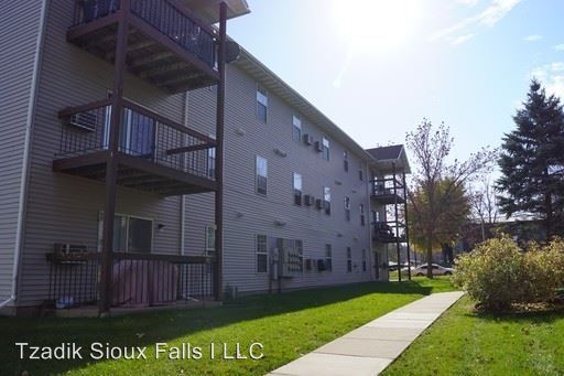 Building Photo - 4500-4504 E 16th St
