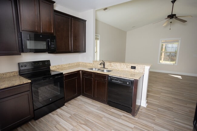 Building Photo - 315 Keegan Rock Ct