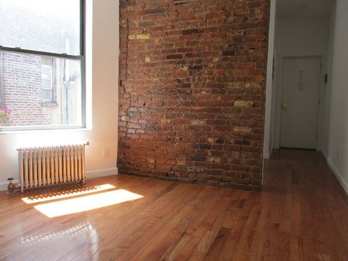 Building Photo - 122 Saint Marks Pl