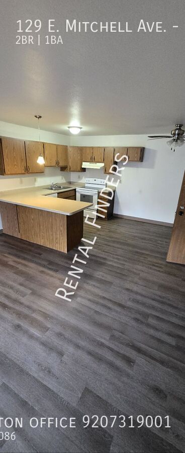 Building Photo - 129 E Mitchell Ave