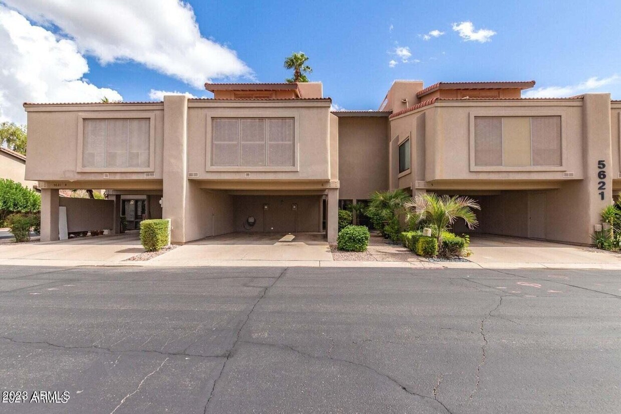5621 N 79th St, Scottsdale, AZ 85250 Townhouse for Rent in Scottsdale