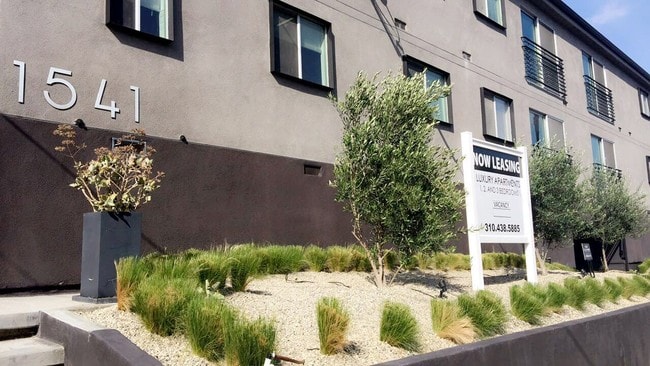 Building Photo - 1541 Rockwood St