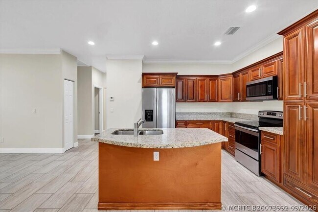 Foto del edificio - 306 N 18th Ct