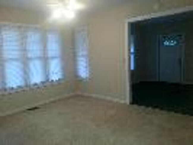 Building Photo - 2 Bedroom 2 Bath for Rent Franklinton