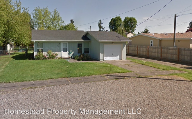 Primary Photo - 2 br, 1 bath House - 662 D ST
