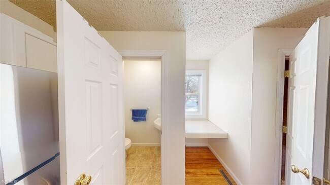 Foto del edificio - 2 br, 1.5 bath House - 2974 Warwick Loop