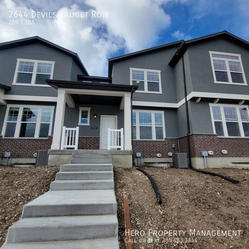 Stunning BRAND NEW Townhomes! House Rental in Magna, UT