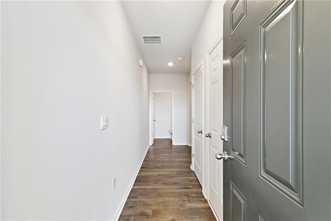 Building Photo - 70 Robinson Ridge