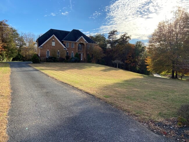 Building Photo - 100 Beacon Hill Pl