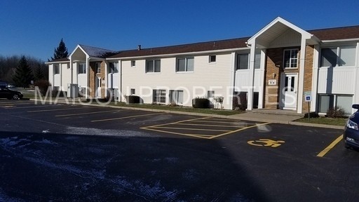 Foto principal - 3546 Lyell Rd