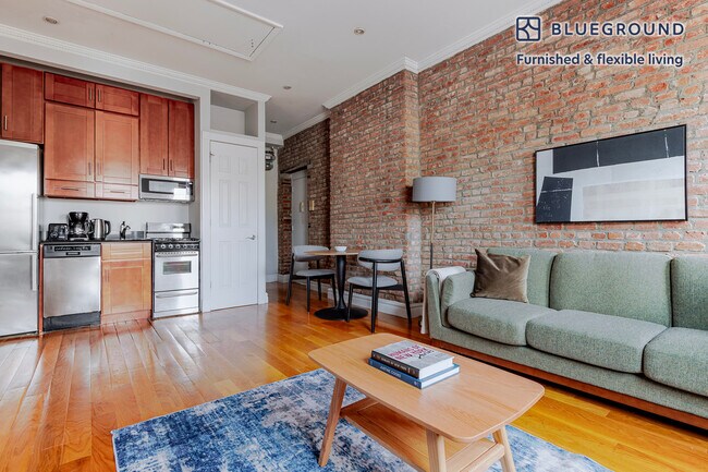 Building Photo - 20 Prince St