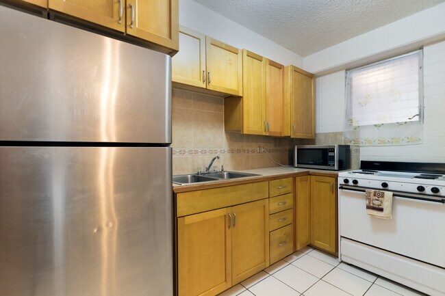 Building Photo - 417 Nohonani St