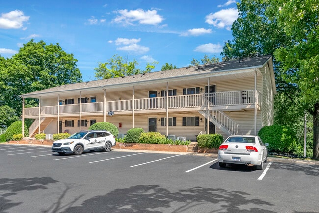 Building Photo - Signal Hill Apartments and Townhomes