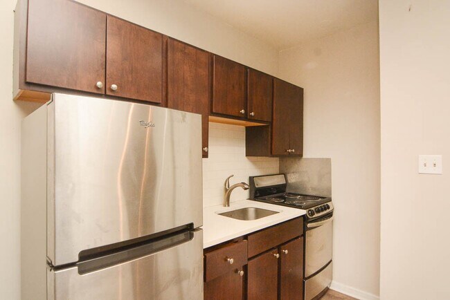 Foto del edificio - 1627 N Humboldt Blvd