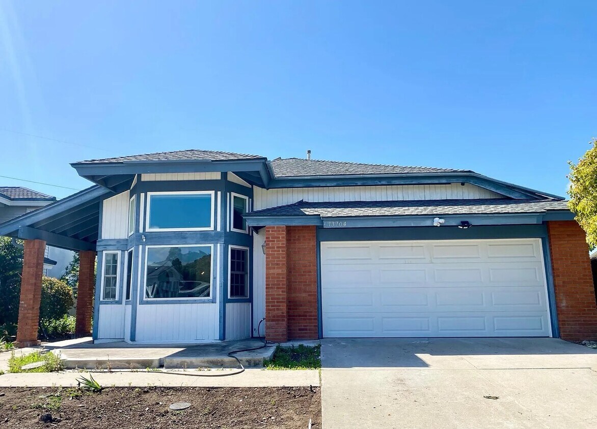 Foto principal - 13704 Quinton Rd