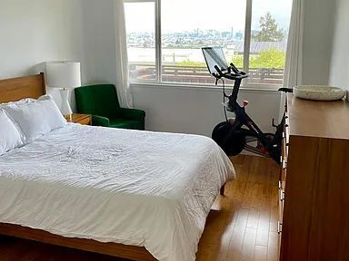 Building Photo - "Charming 1-Bedroom Sanctuary in San Francisco's Vibrant Heart - 600 Sq Ft of Cozy Comfort!"