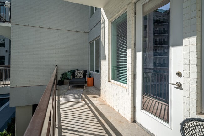 2BR, 2BA - 1,075SF - Reverie at River Hollow