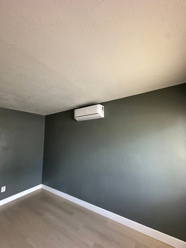 Photo - SKKR 7957 Sunnyside Apartment