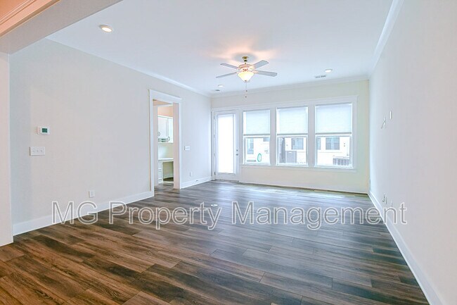 Building Photo - 4714 Blanchard Wy