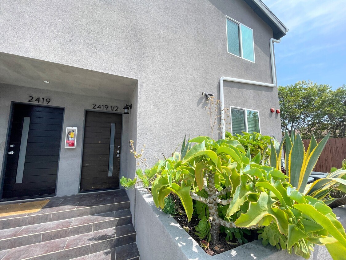 Foto principal - 2419 Houston St