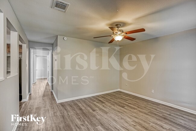 Building Photo - 18742 Glen Briar Ln
