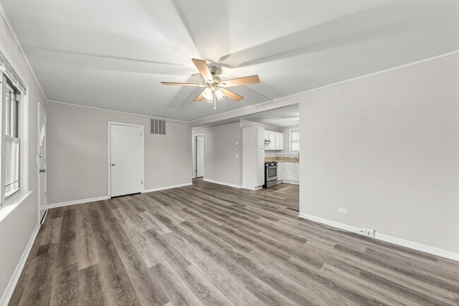 Foto del edificio - 5441 Benton Ave