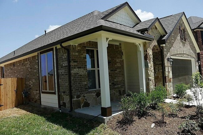Building Photo - 24802 Silver Press Dr