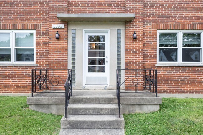 Building Photo - Oakley- Charming 4 family and desirable street