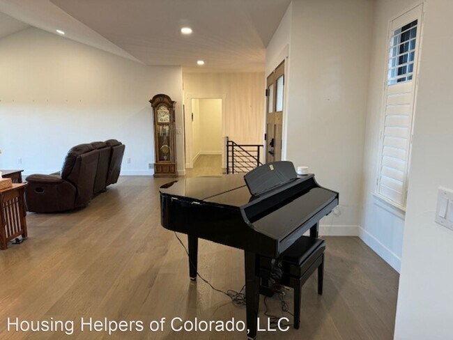 Building Photo - 4 br, 4.5 bath House - 1272 Fletcher Drive