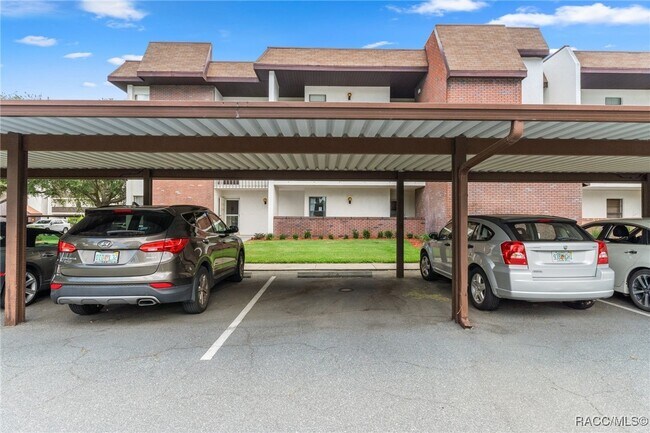 Foto del edificio - 5 Cypress Run