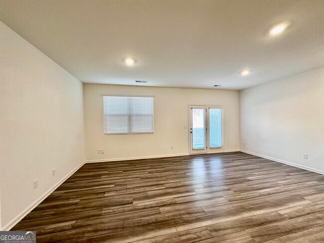 Building Photo - 1066 Paddington Dr