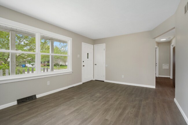 Foto del edificio - 1423 Cove Ln