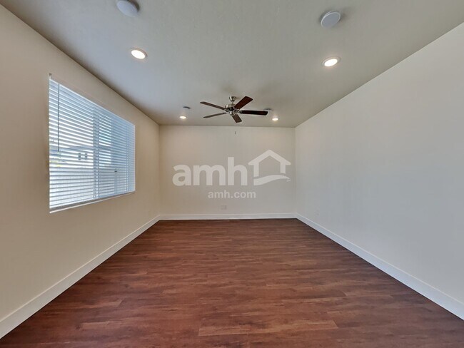 Foto del edificio - 11518 W Mesquite St