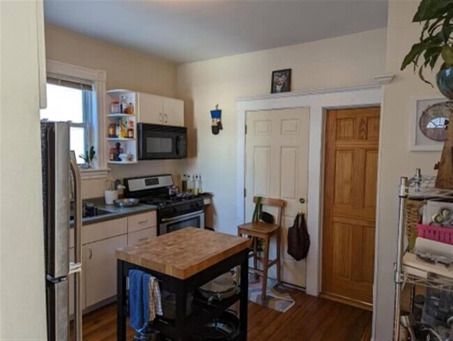 Foto del edificio - 515 Medford St