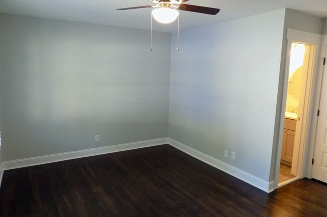 Building Photo - Beautifully Renovated Apartment in Wilmore!