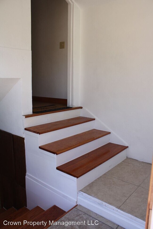 Foto del edificio - 3 br, 2 bath House - 119 E. 1st Ave.