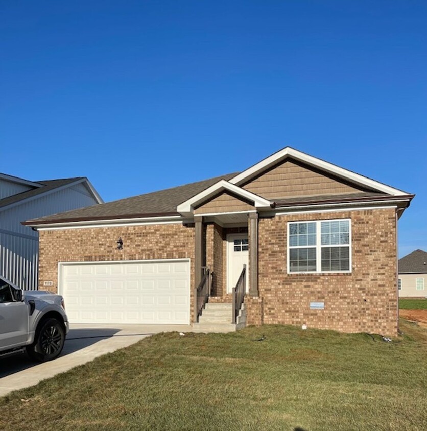 Foto principal - Brand New 3 bedroom, 2 bath Home in South ...