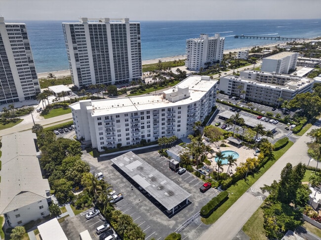 Foto del edificio - 2851 S Ocean Blvd