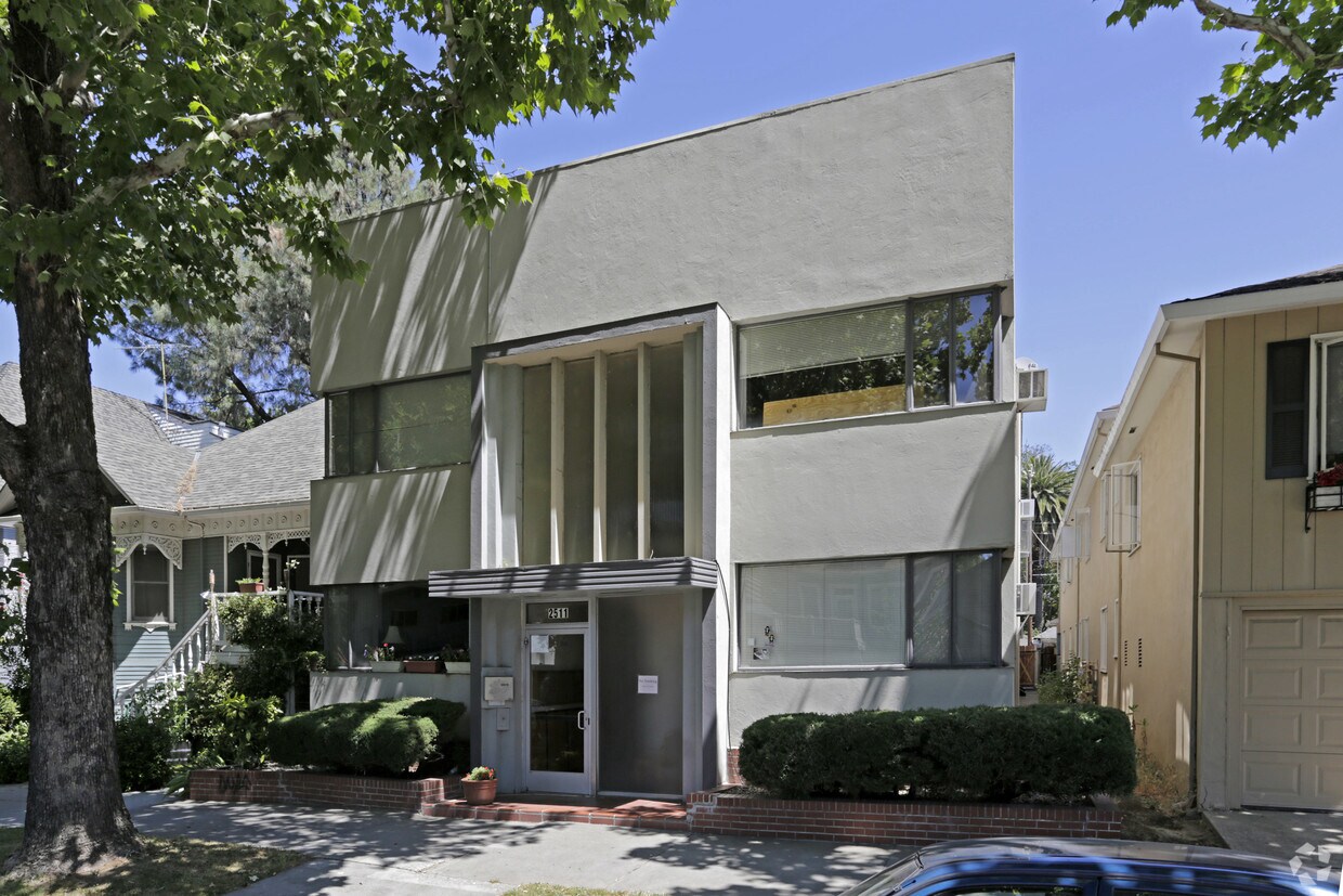 Primary Photo - 2511 N St