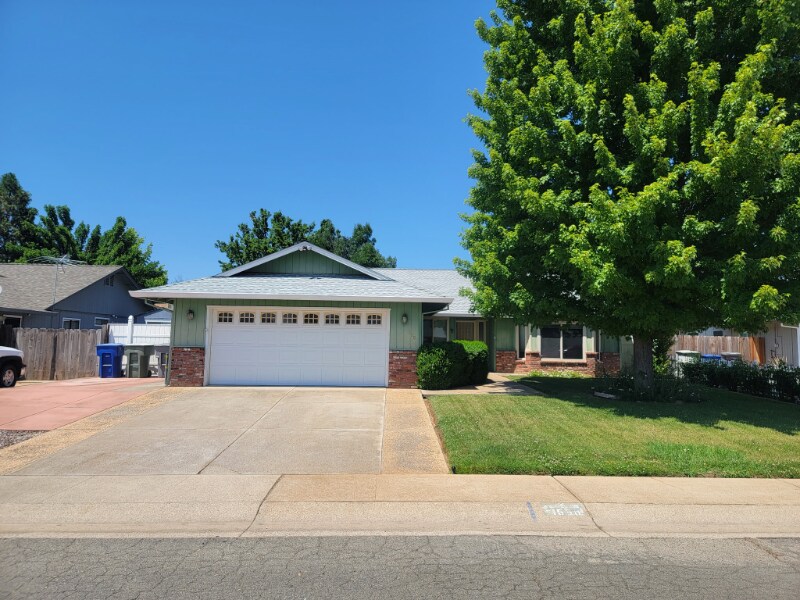 Foto principal - 1550 Sterling Dr